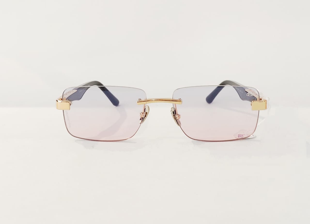 Eyeglass